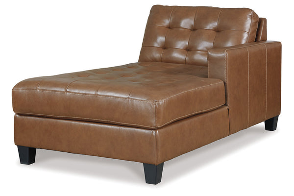 Baskove Right-Arm Facing Corner Chaise - 1110217