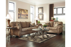 Larkinhurst Loveseat - 3190135