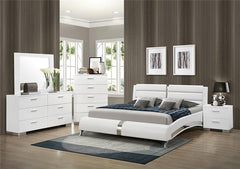 Jeremaine 4-piece Eastern King Bedroom Set White - 300345KE-S4