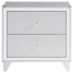 Larue 4-piece Eastern King Bedroom Set Silver - 224491KE-S4