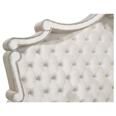 Antonella 4-piece Eastern King Bedroom Set Ivory - 223521KE-S4