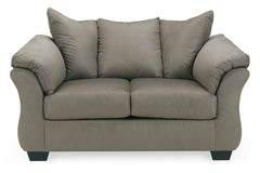 Darcy Loveseat - 7500535