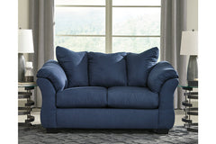 Darcy Loveseat - 7500735