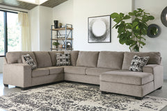 Ballinasloe 3-Piece Sectional with Chaise - 80702S2
