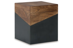 Trailbend Accent Table - A4000311
