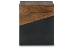 Trailbend Accent Table - A4000311