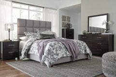 Dolante Queen Upholstered Bed - B130-381