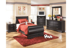 Huey Vineyard Dresser - B128-31