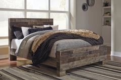 Derekson Queen Panel Bed - B200B6