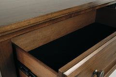 Flynnter Chest of Drawers - B719-46