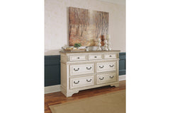 Realyn Dresser - B743-31