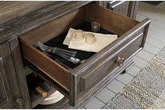 Wyndahl Dining Server - D813-60