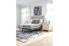 Chime 10 Inch Hybrid California King Mattress in a Box - M69651