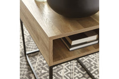 Gerdanet End Table - T150-3