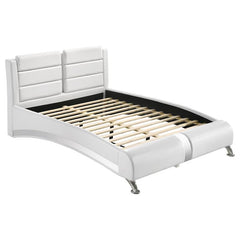 Jeremaine 4-piece Eastern King Bedroom Set White - 300345KE-S4L
