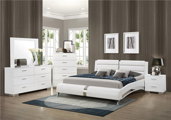 Jeremaine Upholstered Eastern King Sleigh Bed White - 300345KE