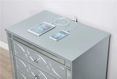 Gunnison 2-drawer Nightstand Silver Metallic - 223212