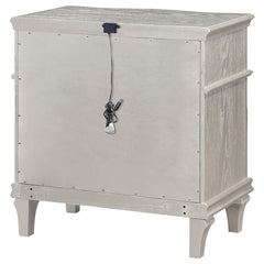 Evangeline 3-drawer Nightstand Silver Oak - 223392