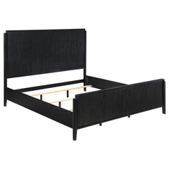 Brookmead 4-piece Queen Bedroom Set Black - 224711Q-S4