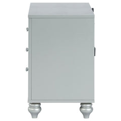 Gunnison 2-drawer Nightstand Silver Metallic - 223212