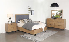 Taylor 4-piece Queen Bedroom Set Light Honey Brown - 223421Q-S4